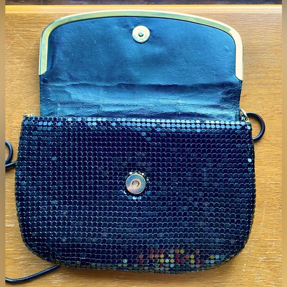 Vintage 1980’s Black Shiny Metal Chain Mail Purse Clutch Handbag W/Chain Strap - Picture 3 of 8